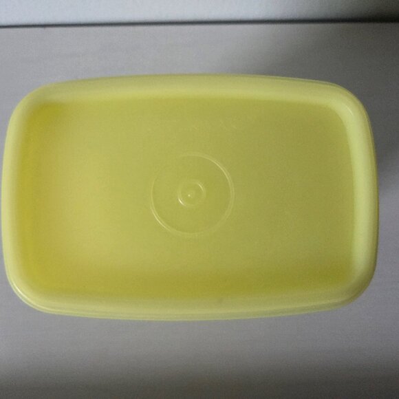 Vintage Tupperware Rectangle Yellow Storage Container 1243-3 With Lid 1244-6 - Picture 5 of 6